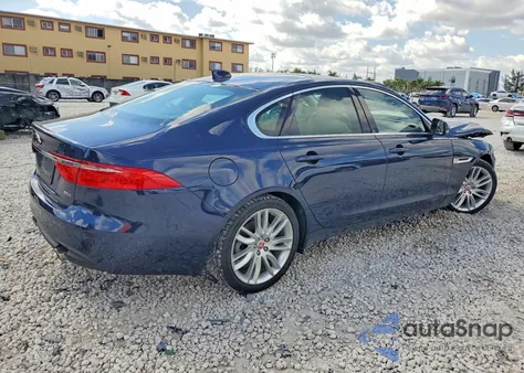 2018 Jaguar Xf Prestige z USA, uszkodzony, nr VIN SAJBE4EV0JCY56406